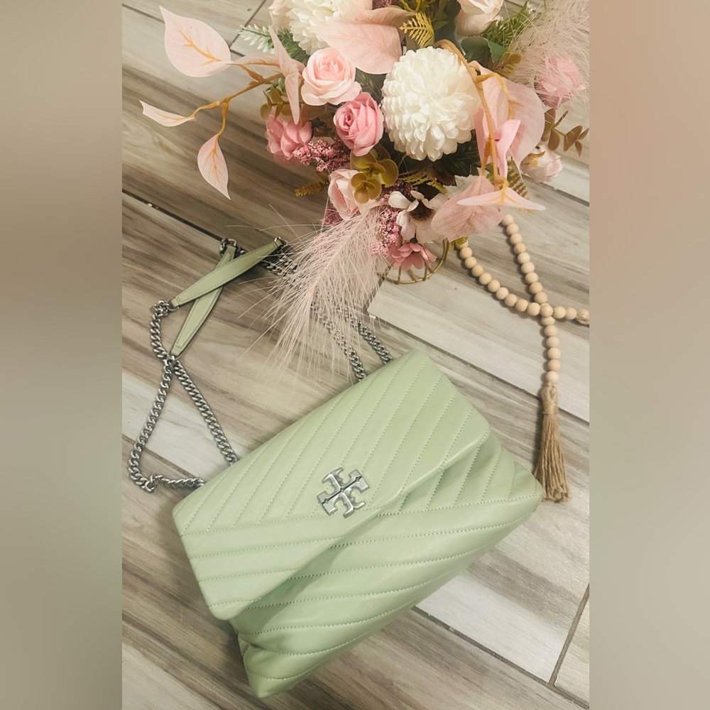 Tory Burch Mint Green Quilted Shoulder Bag - Picture 4 of 6